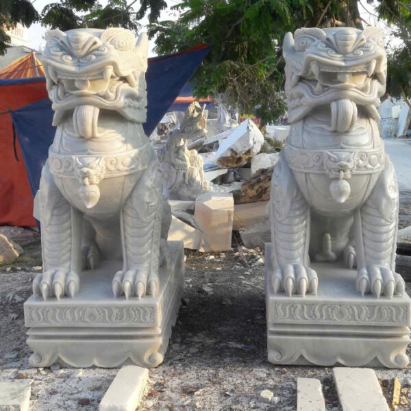 Tượng sư tử